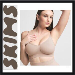 Skims seamless sculpt bralette